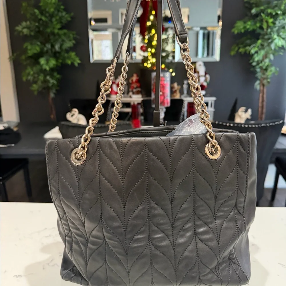 Kate Spade Black Meena Blair Quilted Shoulder Bag with Gold Chain - Picture 11 of 11